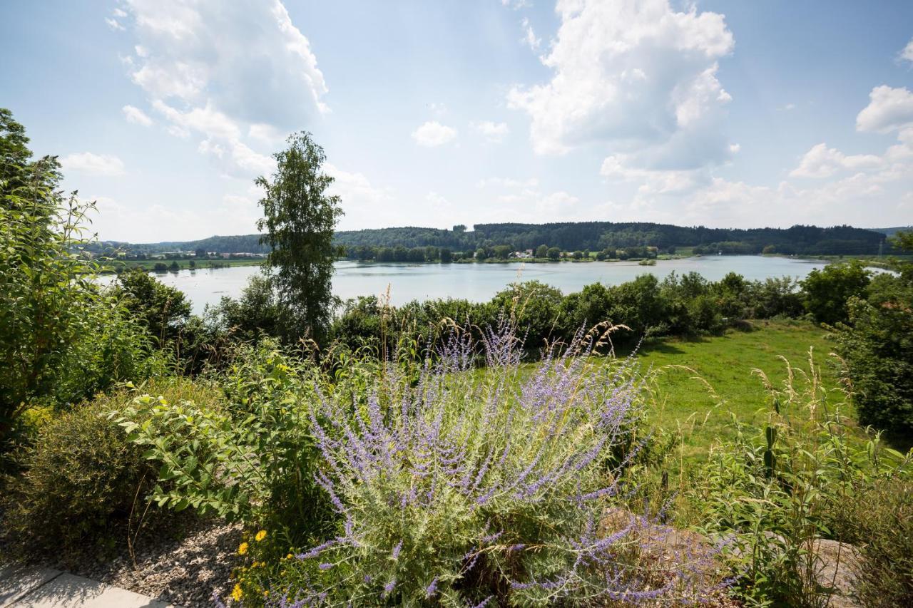 Stille X Weite - Hochwertige Wohnung Mit See-Panorama Kronburg Exterior foto