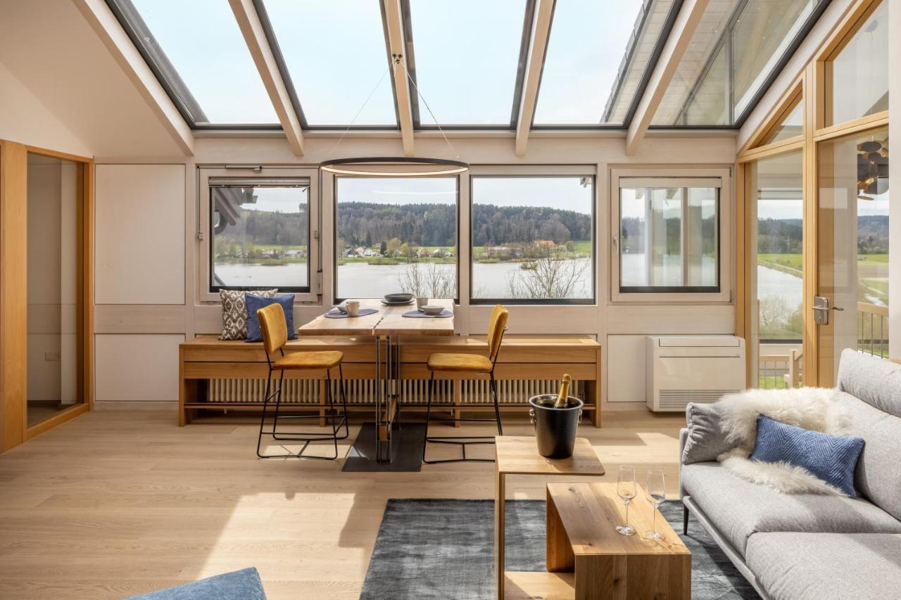 Stille X Weite - Hochwertige Wohnung Mit See-Panorama Kronburg Exterior foto